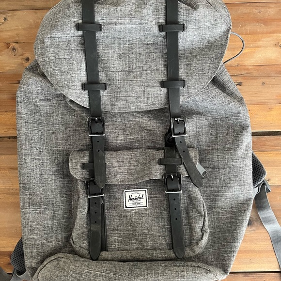 Herschel Supply Company Handbags - Herschel Supply Co. Backpack